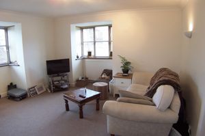 lounge- click for photo gallery